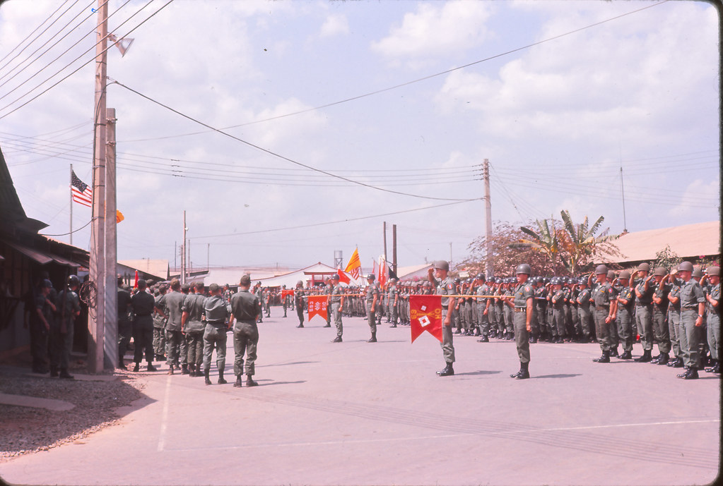 Award Ceremony 69th Signal Bn 4-67 | Battalion formation for… | Flickr