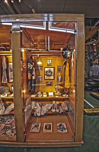 Jack Lambert locker at Heinz Field HDR | by Dave DiCello