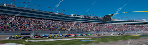LAS VEGAS - MAR 10: Brad Keselowski leads the field at the Nascar Kobalt 400 in Las Vegas, NV on Mar 10, 2013 | by www.beelde.com