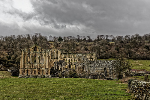 abbey englishheritage northyorkshire rievaulxabbey winter historical monastery