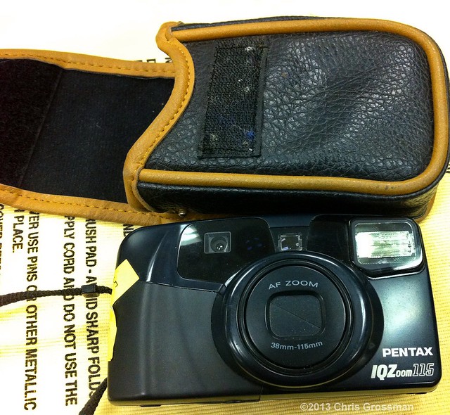 Pentax IQZoom 115  - $5 Thrift Store Camera - Pentax Espio 115