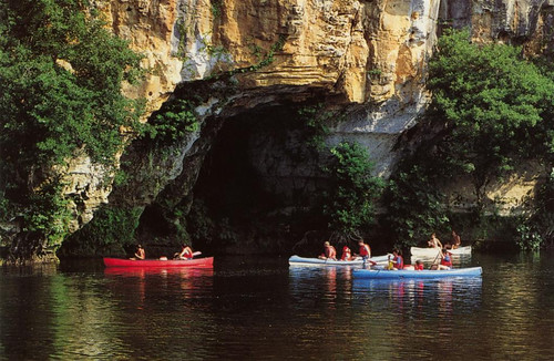 Walk in canoe  on the Vezere | by Yvon Merlier