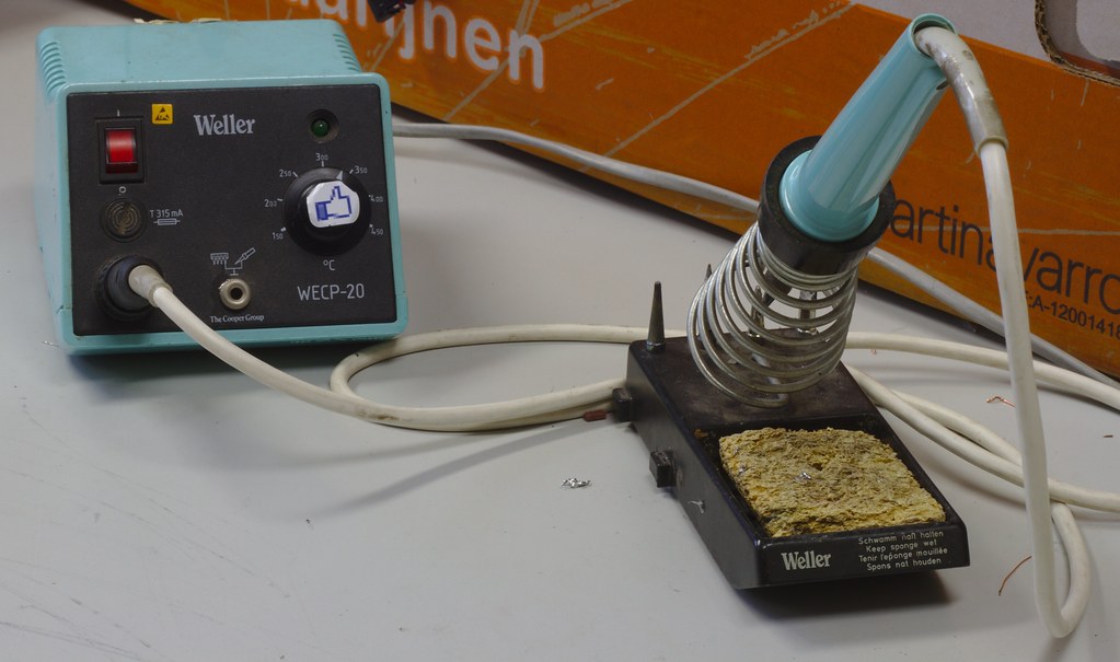 wave soldering devices