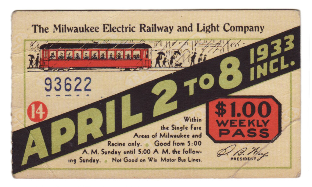 Milwaukee Bus Pass. 30s