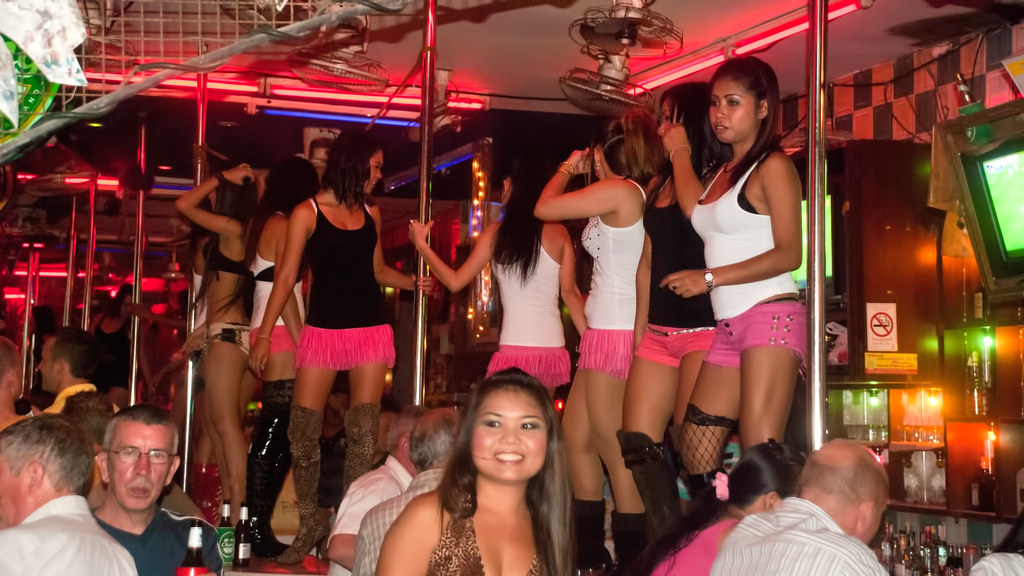 girls, sexy, bar, thailand, thai, patong, bargirls.