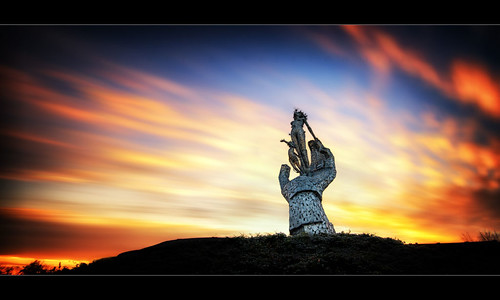 light sunset sculpture art public scott scotland long exposure pentax jim fascinating masterton lifeline sigma1020mm andyscott carruth nd400 clackmannanshire alloa k30 ndx400 shillinghill browseuserscottmasterton