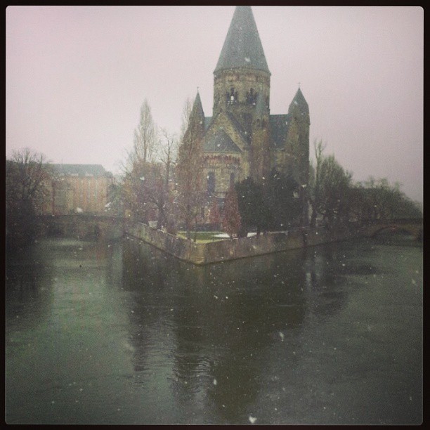 #Metz - #Neige sur le Temple Neuf