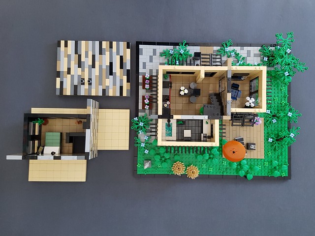 Vanilla House MOC parted