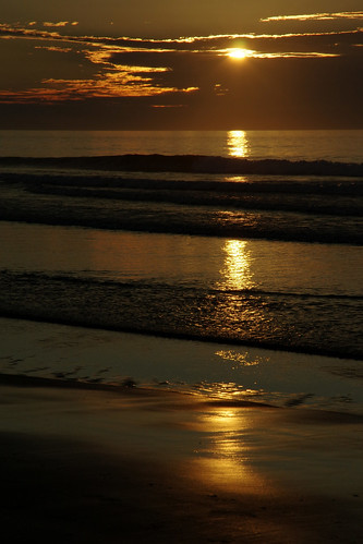 maine wells rachelcarsonnationalwildliferefuge moodybeach dawn sunrise sun waves saltmarsh marsh water ocean
