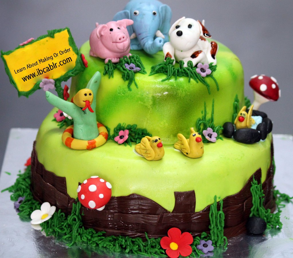 Cute Fondant Animal Farm Cake | Ordering Cake is easy, log o… | Flickr