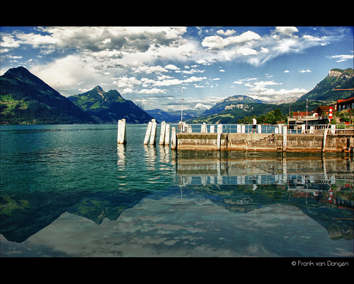 vierwaldstättersee lakelucerne switserland lake see meer clouds sky mountains hdr canon jpegs topf100 watmooi topf25 topf50 topf75 krumpaaf mrtungsten62 interesting interestingness frnk