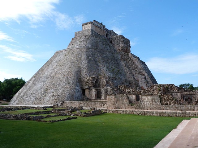 Pirámide del adivino en Uxmal (Yucatán, México)