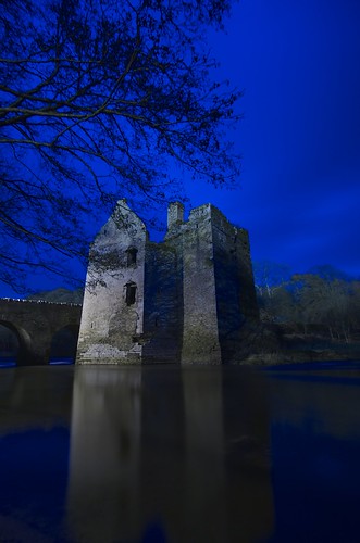 bridge ireland building castle raw cork ruin cocork riverlee macroom