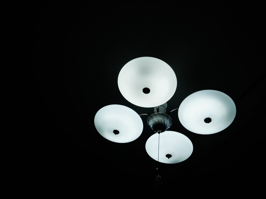 Fluorescent light | Toshiyuki IMAI | Flickr