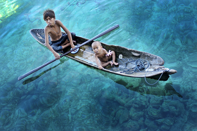 Sea Gypsies : Bajau Boys