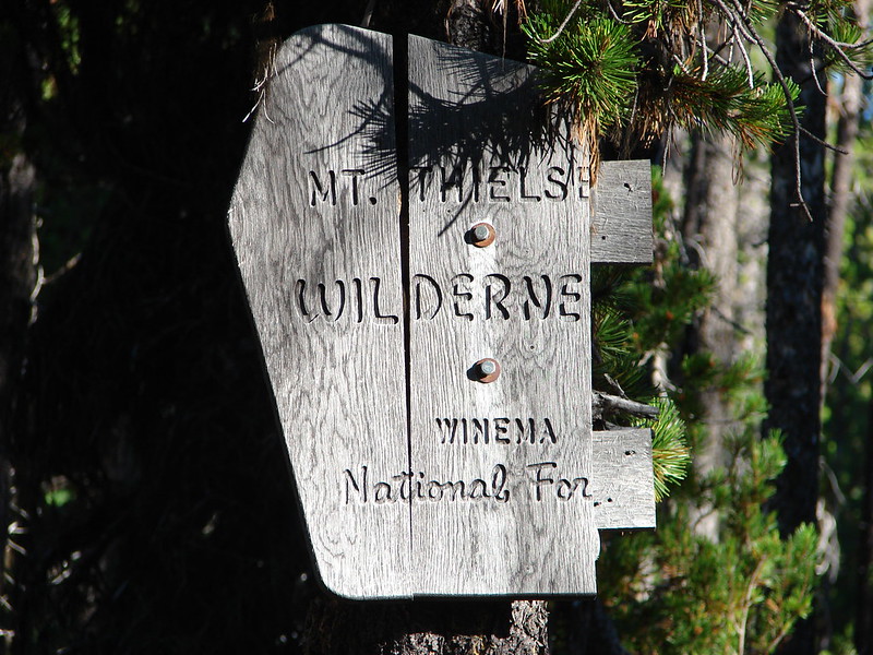 Mt. Thielsen Wilderness sign