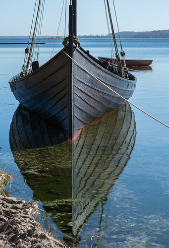lyndby både laug ship pool viking roskilde national park skjoldungernes land reflection water fjord landscape bay