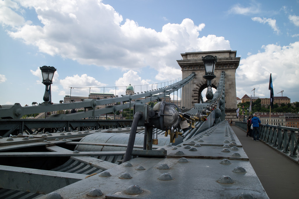 chain bridge