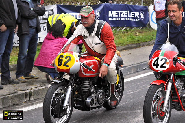 Hubert Furtner sen 1962 Matchless G50 worksracer  jr 1972 Moto Morini 350 Oldtimer GP Schwanenstadt (c) Bernard Egger :: rumoto images 2514