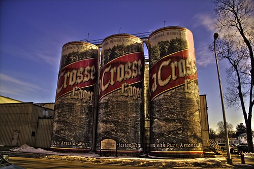beer wisconsin canon alcohol brewery cans lacrosse wi hdr sixpack attraction largest 6pack lacrossewisconsin photomatix photomatixpro t2i