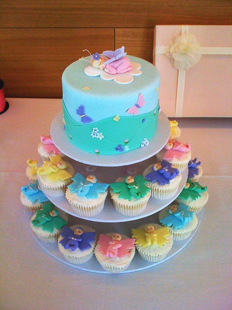 Butterfly Baby cupcake tower!