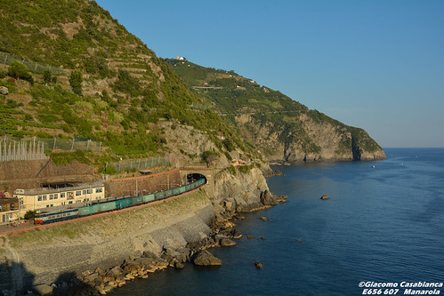 E656 607---I colori giusti del tramonto by Giacomo Casabianca---JackE656, Alle ultime calde luci di una bella giornata estiva di luglio, la E656 607 in livrea originale fa be