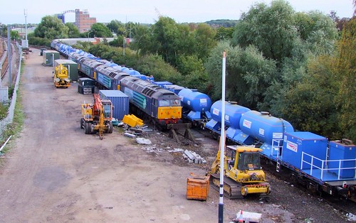 57011 leads 57012, 57009 & 57010 into the RHTT Siding at Stowmarket, past 57004 and alongside 4 x RHTT wagon sets, after journeying from Crewe Gresty Bridge. 16.21, 09 10 2013 b | by pnb511