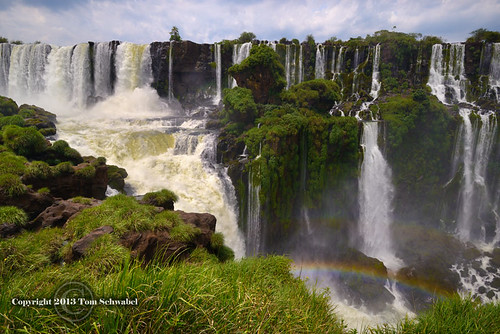 mist argentina grass waterfall rainbow unesco cataratas iguazu iguazufalls tomschwabel cataratasdeliguazu saltosanmartin