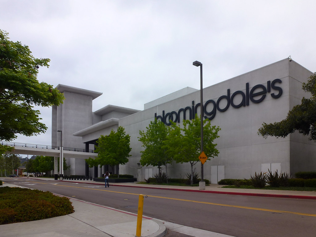 San Diego, CA Fashion Valley Mall ~ Bloomingdales [origina…