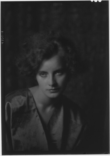 Greta Garbo by Arnold Genthe 1925