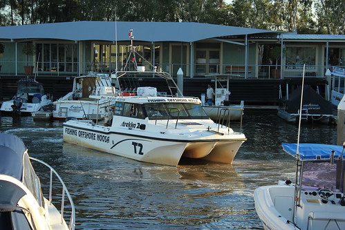 boats fishing australia queensland boating tewantin noosamarina noosaharbour