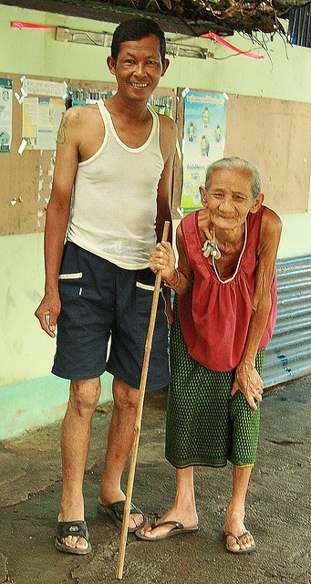 posing with great grandma
