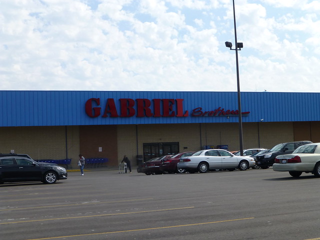 Gabriel Brothers in Mansfield (Ontario), Ohio
