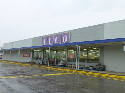 Alco closing in Vermilion, Ohio | This store has a closing d… | Flickr