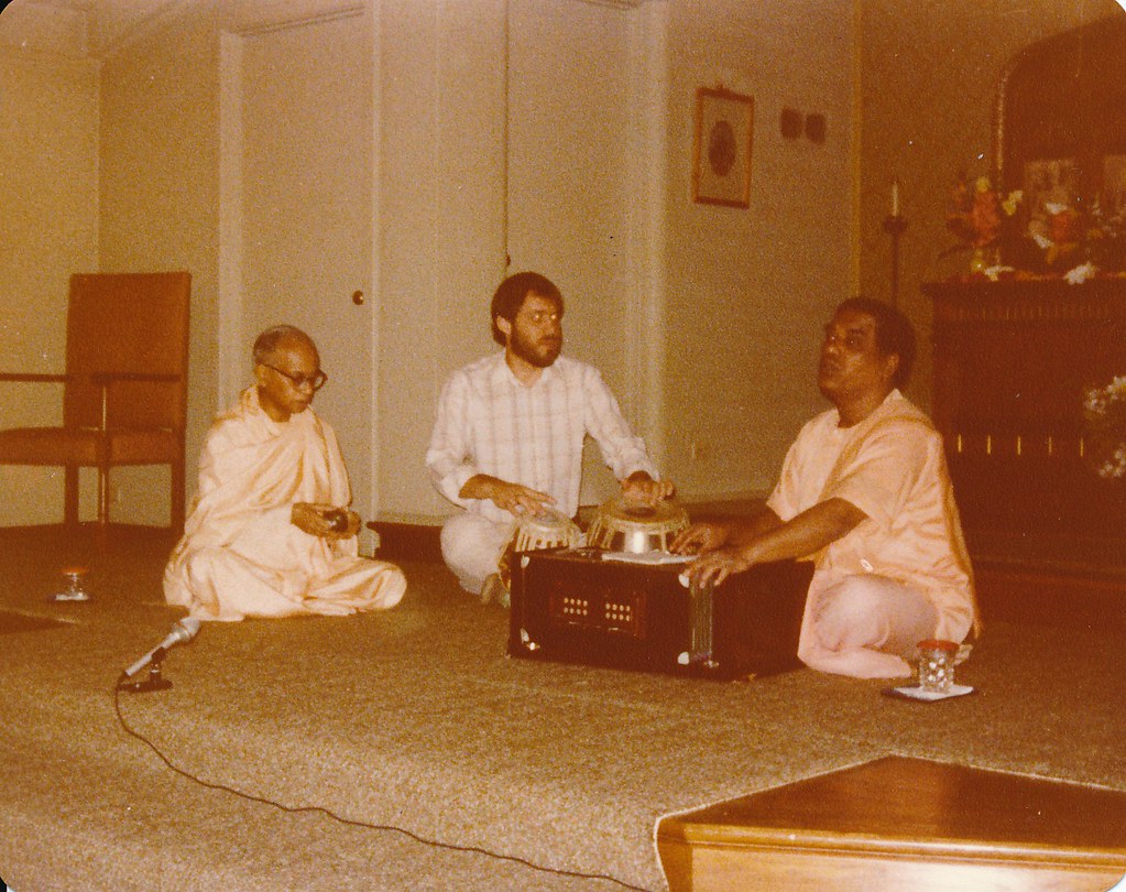 Swami Shraddhananda Steve Mauldin Swami Chandrashekarananda Singing 1