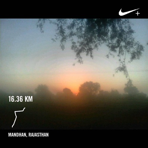 #morningrun #gooutside #enjoyrunning #behappy #gowiththeflow #enjoylittlethings #sunrise #nikeplus #nikerunning #runwithus #RunIndia #pinkathonambassador #believeinself #nevergiveup #fightforfit #trai by Sunil(sonu), instagramapp square squareformat iphoneography uploaded:by=instagram