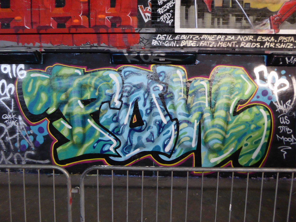Pow graffiti, Leake Street