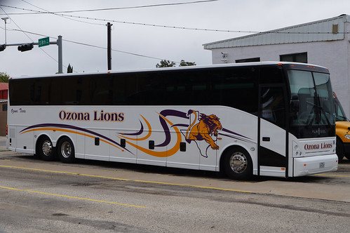 ozona lions crockettcountyccsd vanhool c2045 motorcoach activitybus