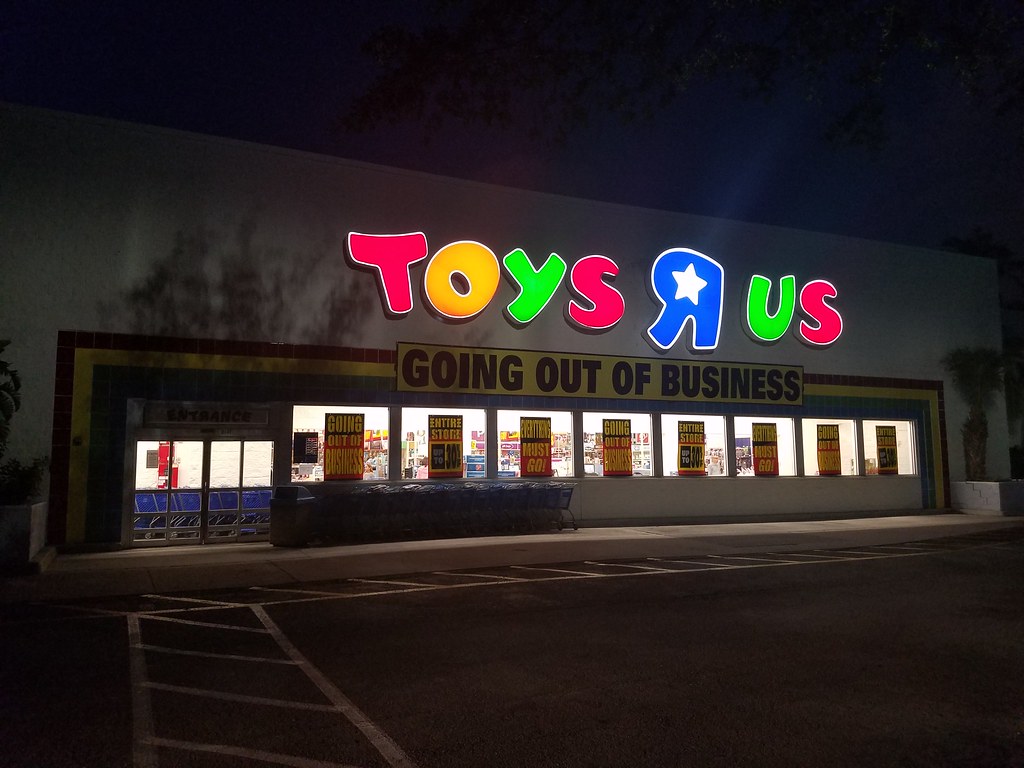 Toys 'R' Us Going Out of Business (Plantation, FL)