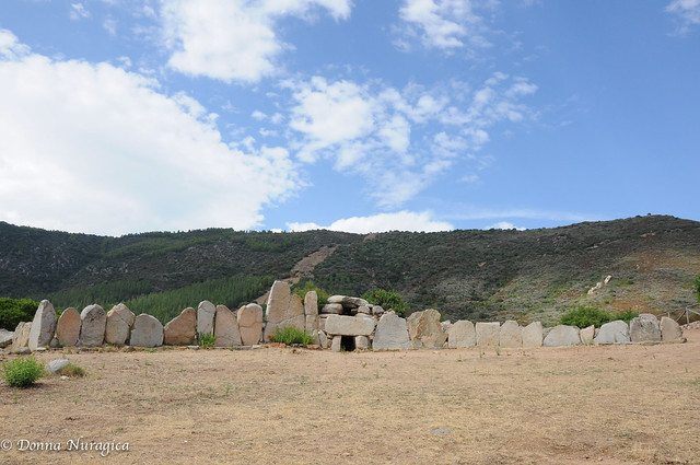 tomba dei giganti di Osono, Triei