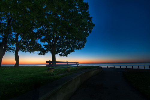 street blue light lake chicago beach sunrise bench dawn illinois nikon glow michigan sigma hour 1020mm fullerton d90