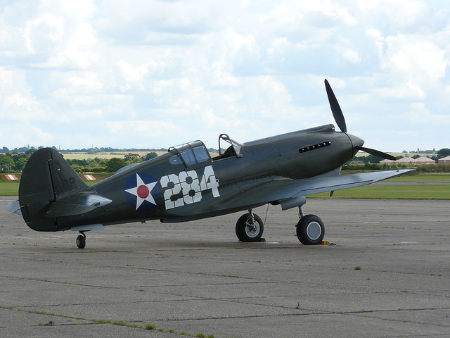 Curtiss P-40B Warhawk - 4