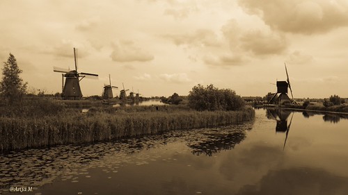 Kinderdijk by Waterjuffer1