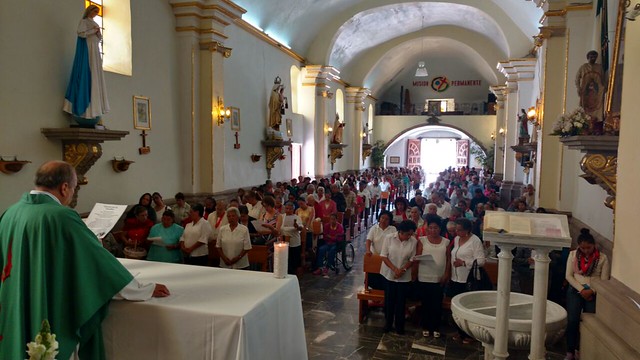 La parroquia de la Asunción de María de Ixtapan de la Sal festeja hoy al adulto mayor.
