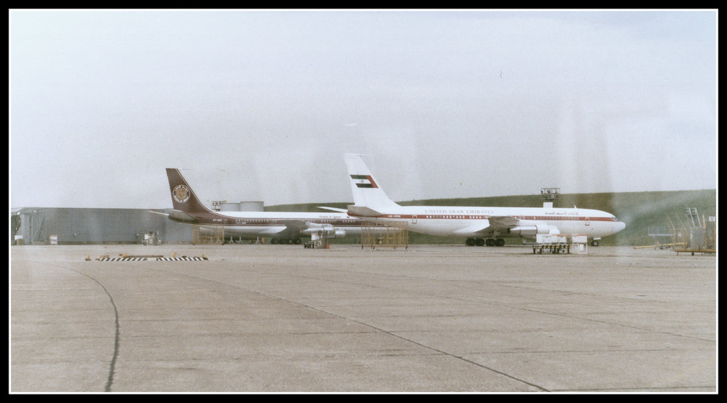 State of Qatar Amiri Flight Boeing 707 A7-AAA & UAE VIP Bo… | Flickr