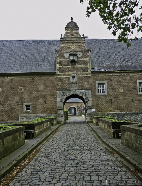Entrance of the Mheer Castle