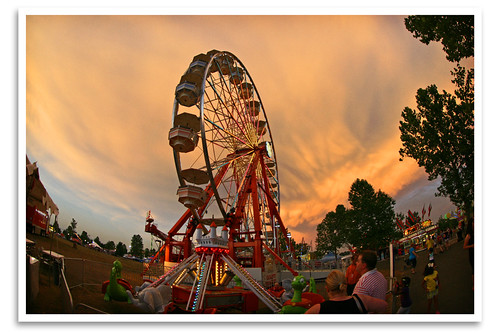 sunset sky clouds lexington ky fair ferriswheel rides midway mastersonstationpark lionsclubbluegrassfair