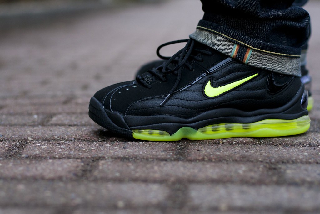 nike air total max uptempo 1997