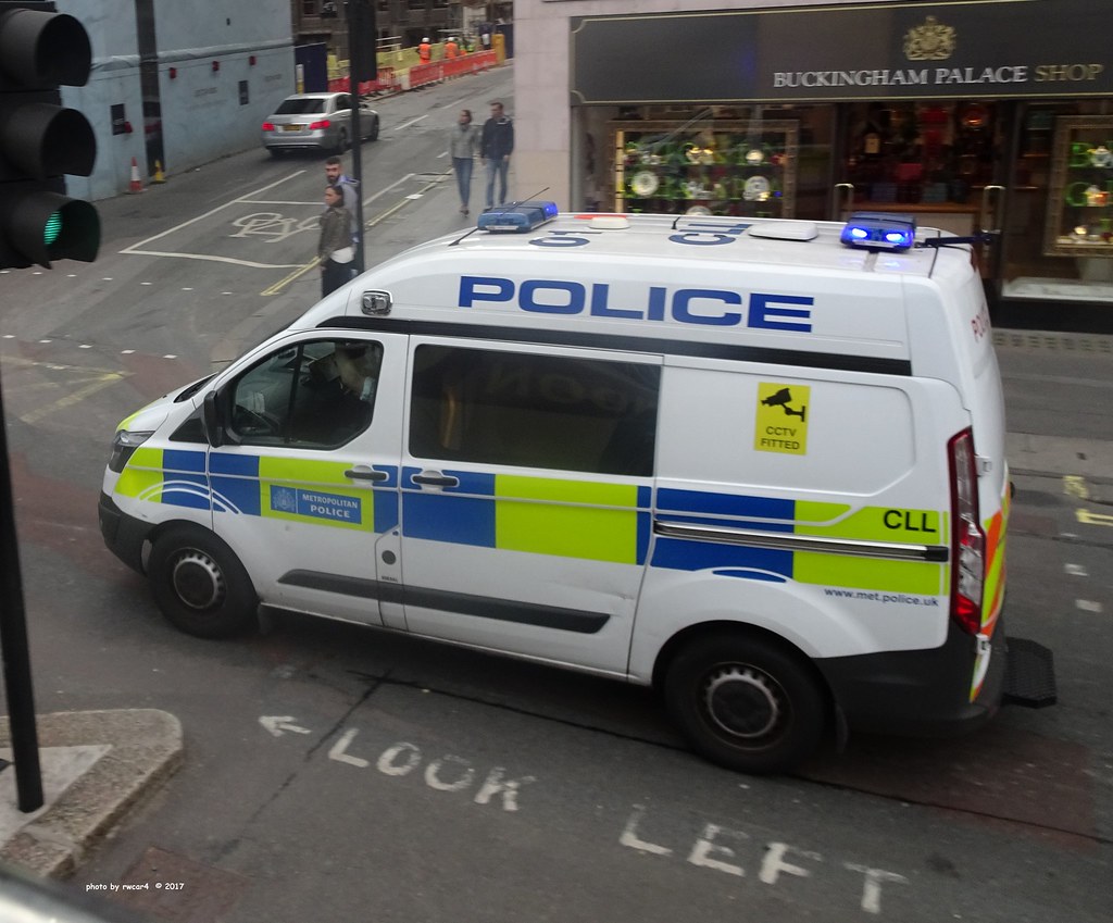 London Metropolitan Police Service - 2016 Ford Transit Cus… | Flickr