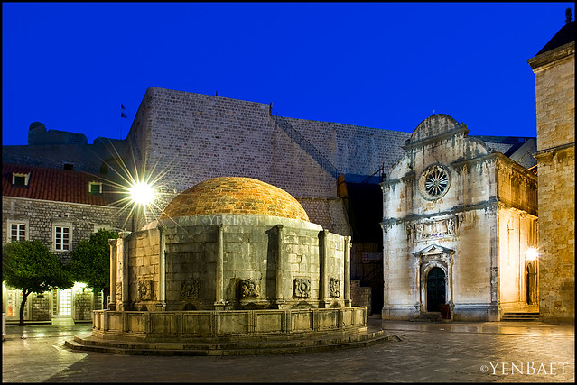 Dubrovnik - Onofrio Fountain at Dawn